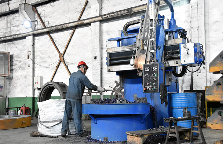 【潤康】分享：立磨輥套、磨盤襯板磨損修復(fù)是難題嗎？